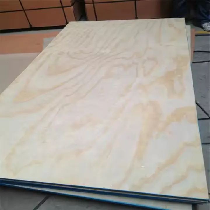 3mm-18mm Thickness Pine Commercial Plywood